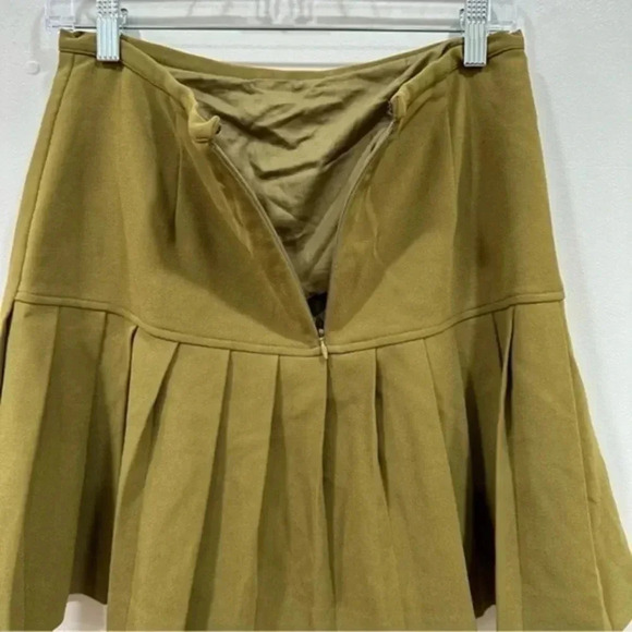 Mademoiselle TARA designed by Tara Jarmon pleated mini skirt 38 (2) - Picture 5 of 10